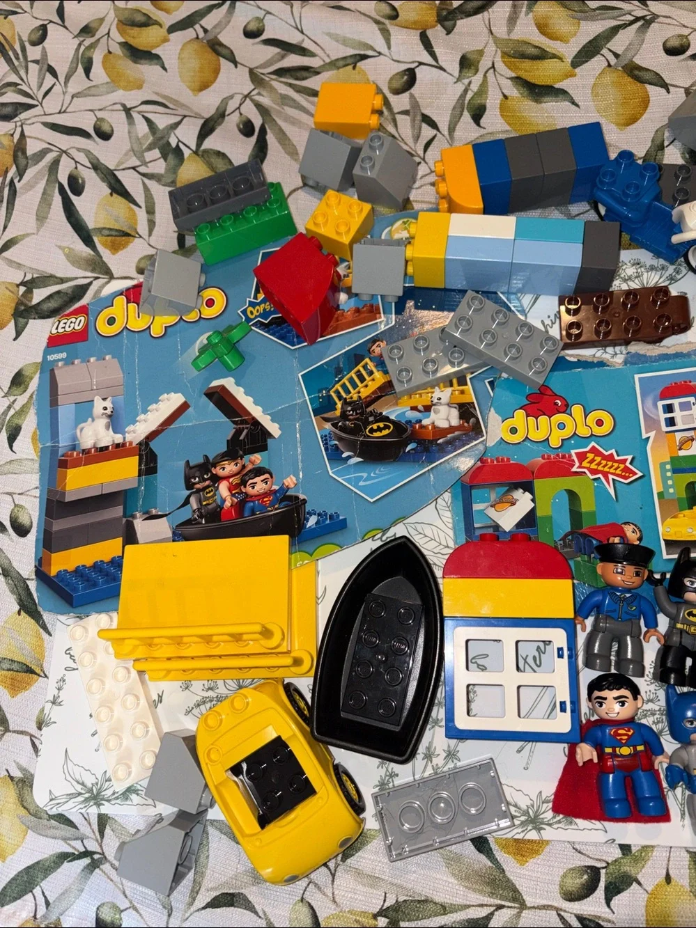Superhero & Vehicle Mixed Duplo Lego Playset - 12 Figures & 3 vehicles EUC